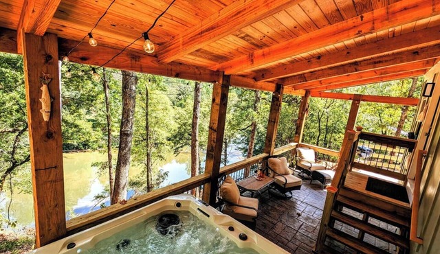 Riversong Cabin