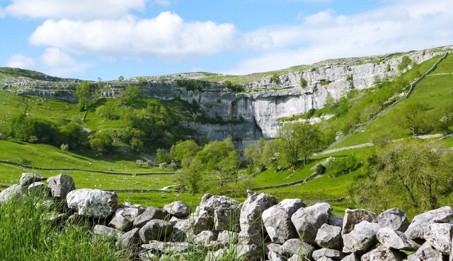 RIVERSTONE COTTAGE, family friendly, with open fire in Gargrave