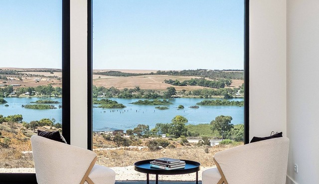 'Riverstone Retreat'