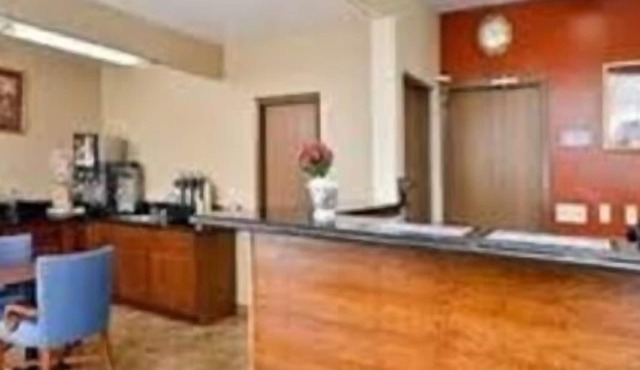 Riverton Inn & Suites