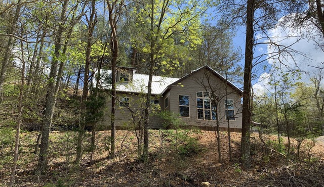 RIVERTON LAKESIDE COTTAGE ON PICKWICK LAKE