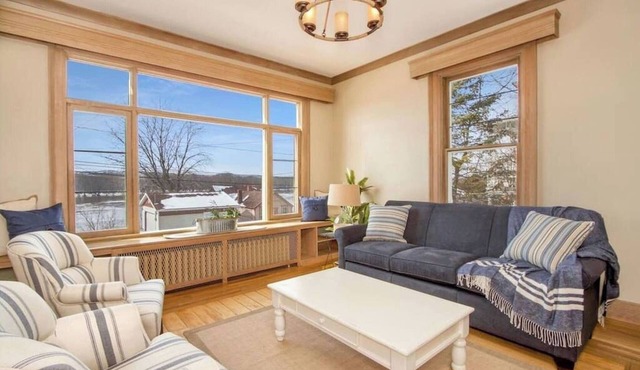 Riverview Apartment - River Road Historic Home