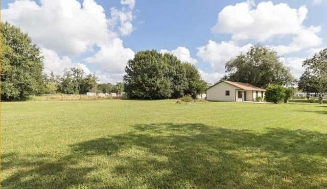 Riverview beatiful acre home Pet/RV/boat Friendly
