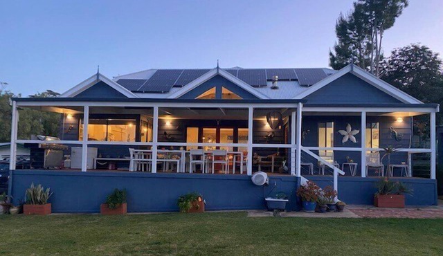 Riverview House Younghusband