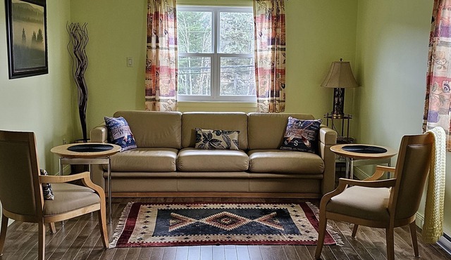 Riverview - pet friendly Sleeps 4