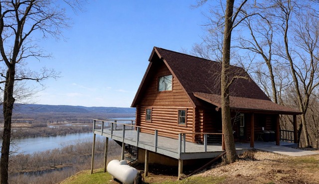 Riverview Retreat/Sleeps 6