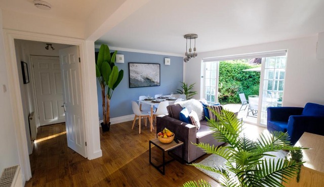 Riverwalk Apartment One