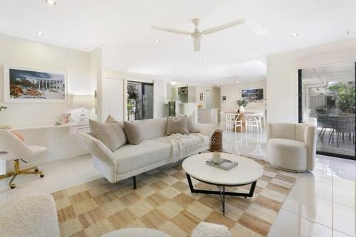 Riviera Road Miami - 4BRM Dual Villa