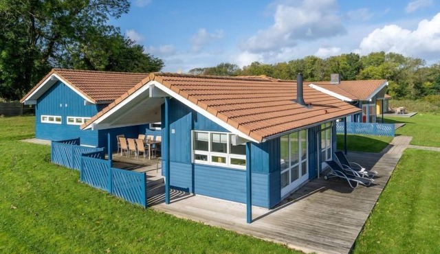 "Rixa" - 500m from the sea by Interhome