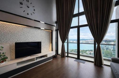 RlVERSON DUPLEX SEAVIEW SKYLOFT 3BR FREE PARKING DRINKING WATER DISPENSER PROVIDED