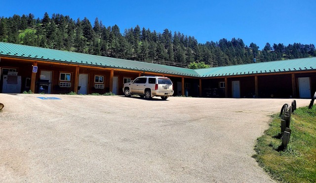 Rm # 10 has 2 queen beds in a quiet country setting