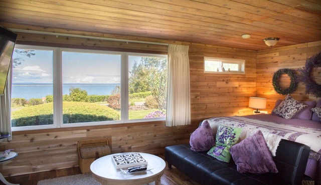 Rm 4 Sequim lavender · 4-Water View-Beach access-Sequim's Lavender Room