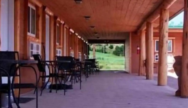 RM #8 Cozy room in a quiet country setting