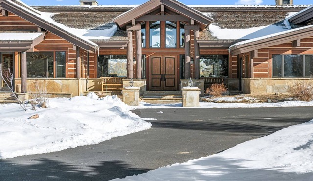 RMR: Lazy Bear Lodge in Wilson, WY