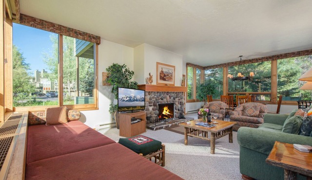 RMR: Lupine 1914 Condo in The Aspens/Wilson,WY