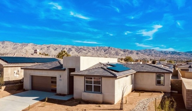 RN Traveler's Home Away From Home in Desert Hot Springs