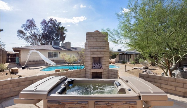 💦 Roadrunner Inn - Pool, Hot Tub, BBQ and Fire Pit! 💦