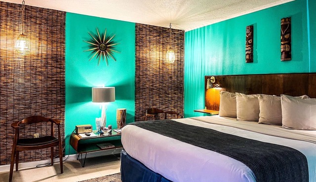 Roadrunner Lodge