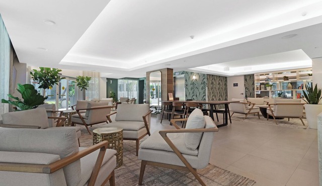 Roami at Habitat Brickell