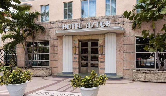 Roami at Hotel Astor | Pool | Miami Beach 1Bed