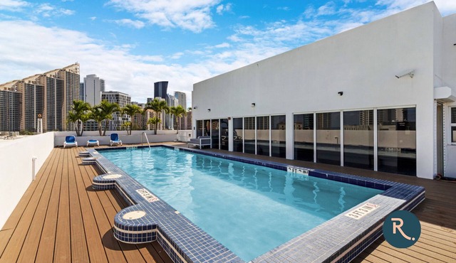 Roami at Sunny Isles