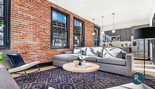 Roami at The Lola | Group Friendly | 4 Bedroom Apt