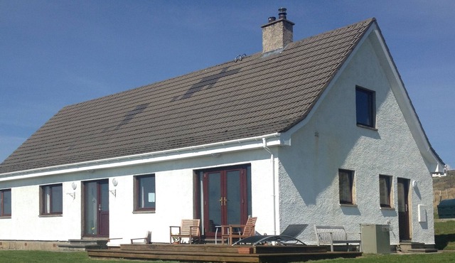 ROANGORM, ACHILTIBUIE Private location overlooking Badenscallie beach.