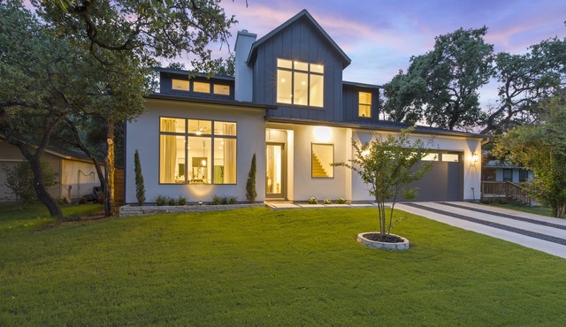 Roaring Hills Modern Contemporary - New 30 Day Plus Rental