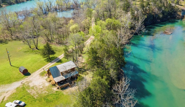 Roaring River Fishing & Family Basecamp