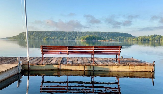 Robertson's Cottages; Door County Waterfront Resort/Parkview Home, Dog Friendly