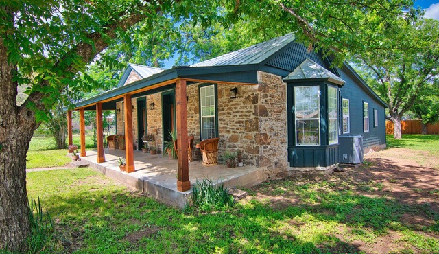 Robin Ave. House