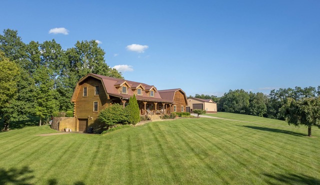 Robin Hill | 3 Bed, 2.5 Bath