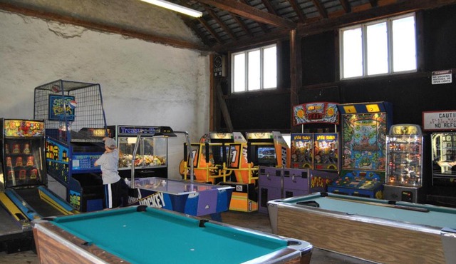 Robin Hill Camping Resort Premium Cottage 1