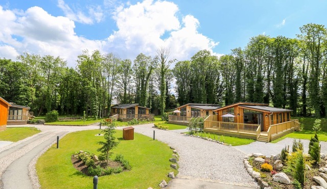 ROBIN LODGE, family friendly, luxury holiday cottage in Gargrave