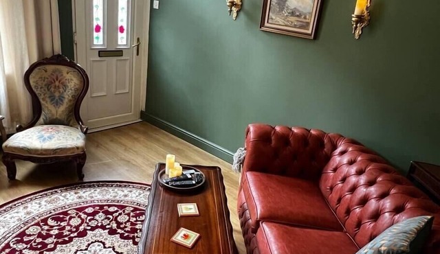 Robin’s Hollow: 2BD Home Near Wrexham AFC