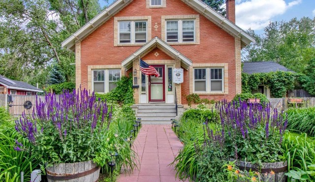 Robins Nest Bed & Breakfast