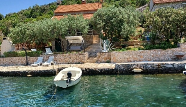 Robinson home in Tkon with Seaview, Terrace, WIFI (3437-1)