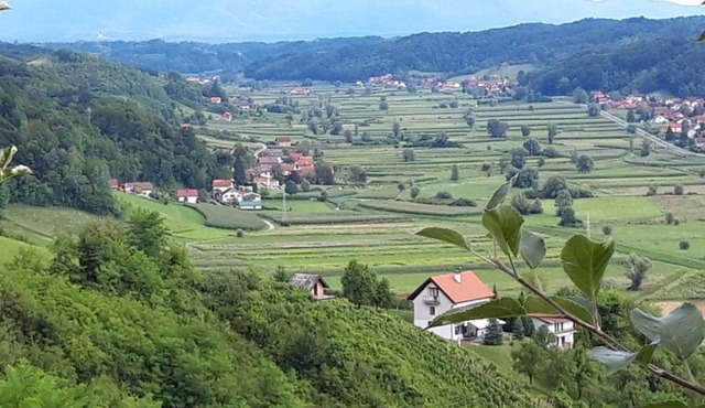 Robinzonski smještaj Tepeš