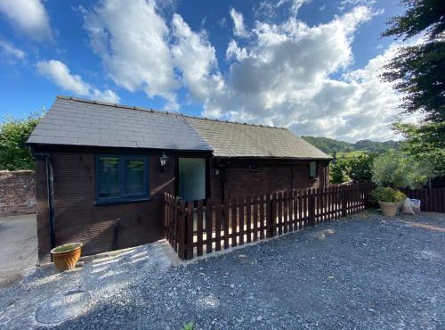 Robyns Nest, self catering cottage