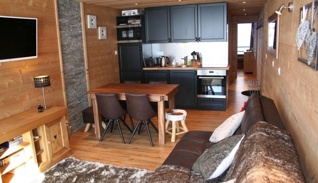 Roc de Péclet, Balcony facing south, At the foot of the slopes, 4/6 people, 2 bedrooms, separate WC