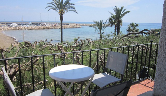 ROC SANT GAIETA waterfront near Port aventura