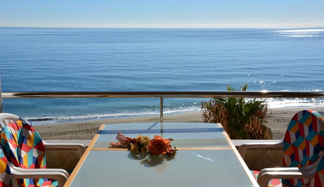 Roca Bajondillo magnificent sea views, two bedrooms, parking, free wifi