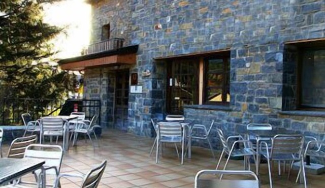 Roca Nevada Suites