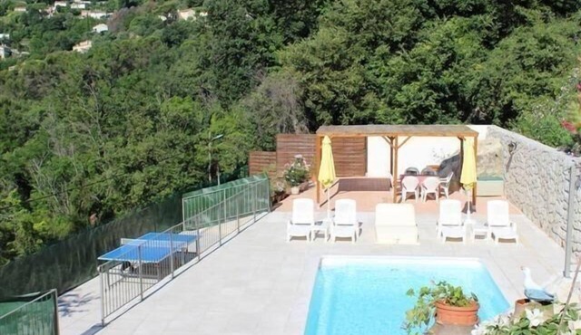 Rocabel" holiday home with water views