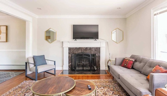 Rochambeau House 5BR/3BA in Bethesda near NIH
