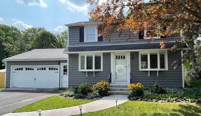 Rochester House w/Fire Pit, Grill & Patio!