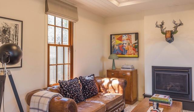 Rochville | Stylish Dog Friendly Accommodation