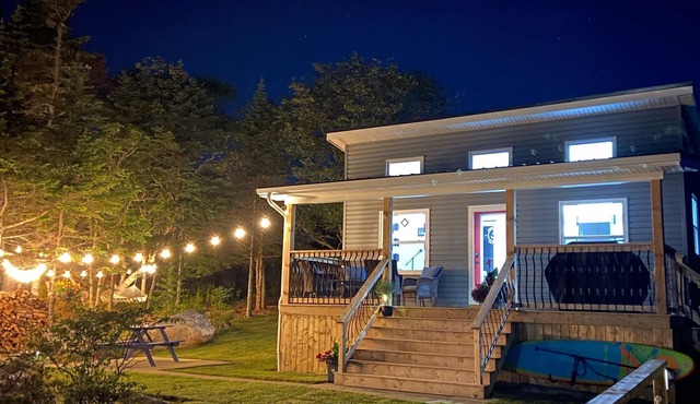 Rock Haven Cottage, on the ocean!