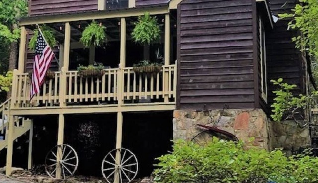 Rock Haven Lodge - Giant Boulders