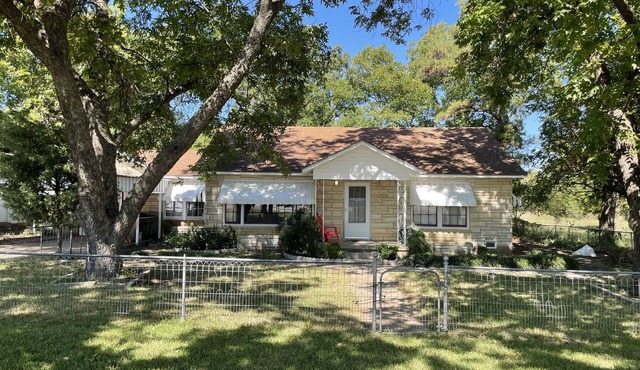 Rock House & 6 acre Pecan Orchard Springtown Center near 51 & 199
